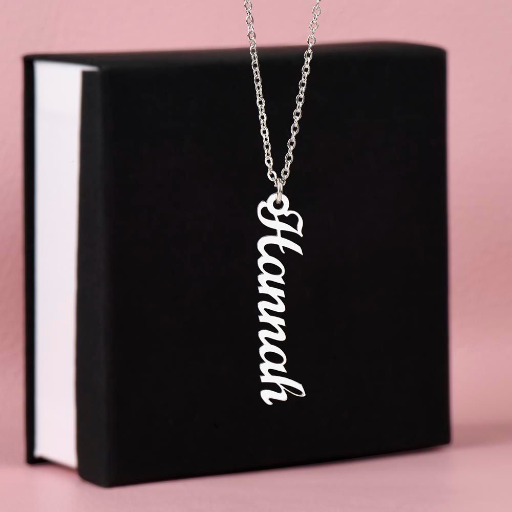 Single Name Vertical Necklace